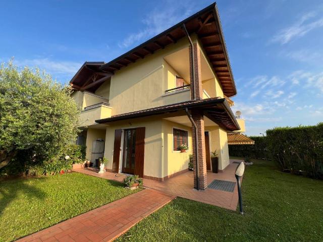 Villa Indipendente in vendita a Lazise, Veneto