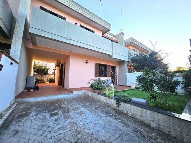 Villa Schiera in vendita a San Cataldo, Puglia