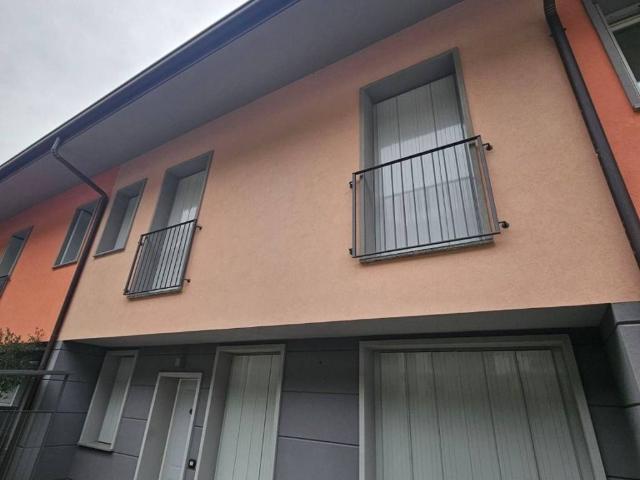 Villa Schiera in vendita a Chiuso, Lecco
