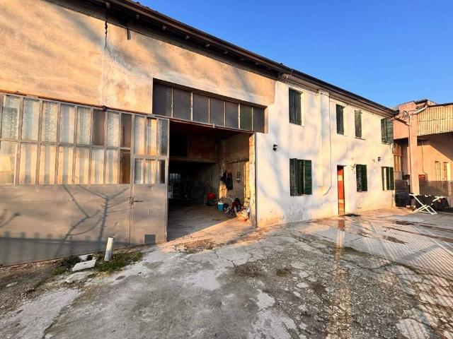 Villa Schiera in vendita a Legnago, Veneto