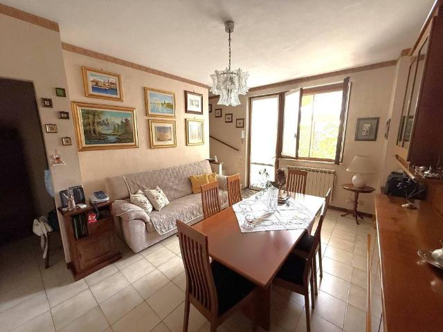 Villa Schiera in vendita a Oltrestazione, Legnano