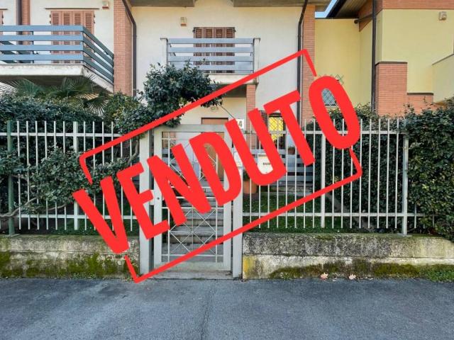 Villa Schiera in vendita a Oltrestazione, Legnano