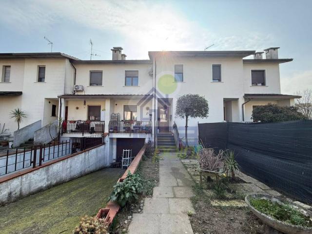 Villa Schiera in vendita a Leno, Lombardia
