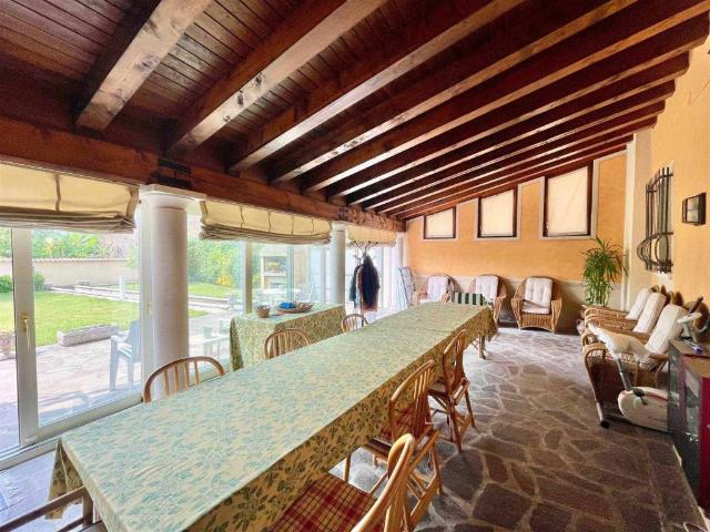 Villa Schiera in vendita a Leno, Lombardia