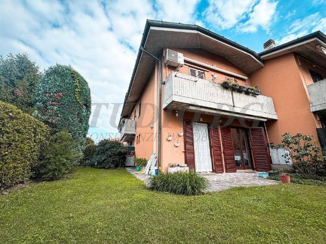 Villa Schiera in vendita a Lentate Sul Seveso, Lombardia