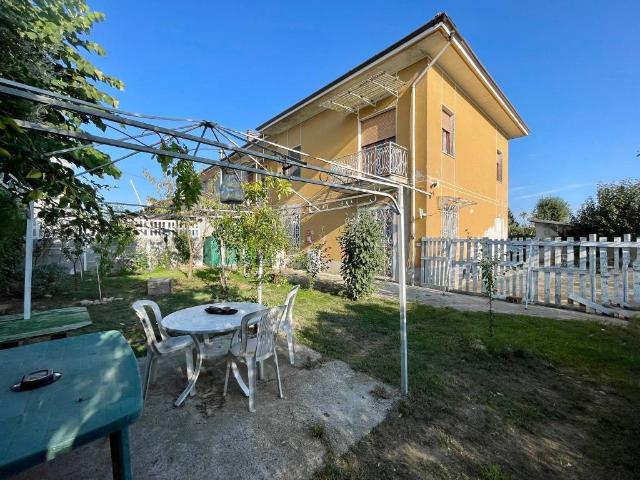 Villa Schiera in vendita a Piemonte, Cuneo
