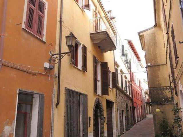 Villa Schiera in vendita a Unione di comuni Montana Lunigiana, Licciana Nardi