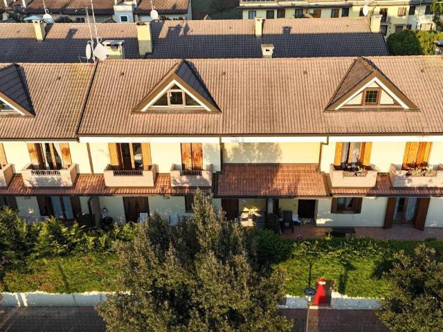 Villa Schiera in vendita a Casabianca, Lignano Pineta