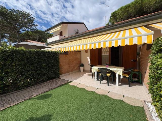 Villa Schiera in vendita a Lignano Pineta / Lignan Pinede, Lignano Sabbiadoro / Lignan