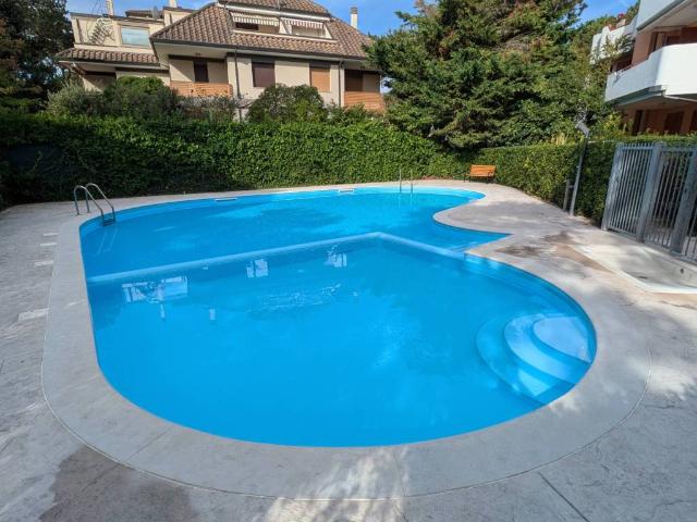 Villa Schiera in vendita a Lignano Pineta