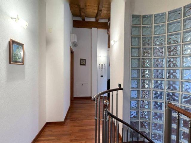 Villa Schiera in vendita a Casabianca, Lignano Pineta