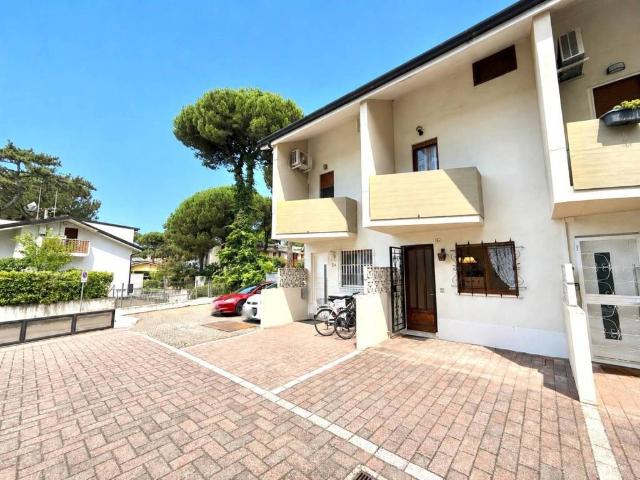 Villa Schiera in vendita a Lignano Pineta