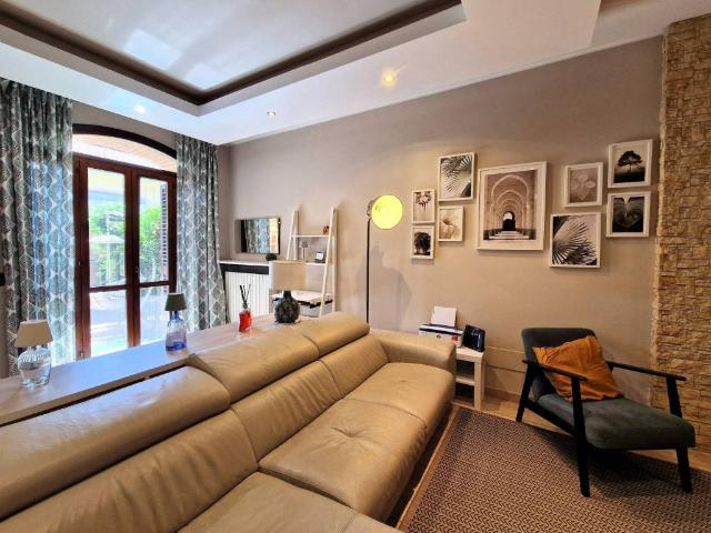 Villa Schiera in vendita a Villaggio dei Fiori, Limbiate