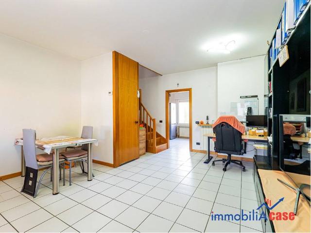 Villa Schiera in vendita a Pinzano, Limbiate