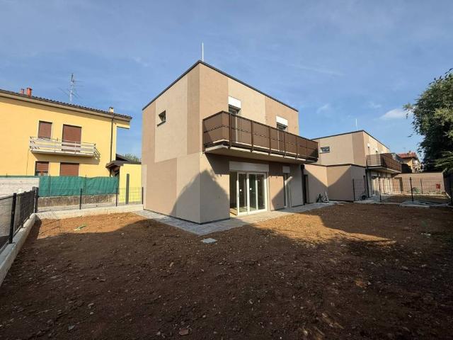 Villa Schiera in vendita a Limido Comasco, Lombardia