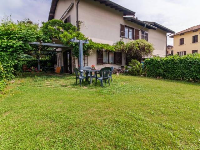 Villa Schiera in vendita a Limido Comasco, Lombardia