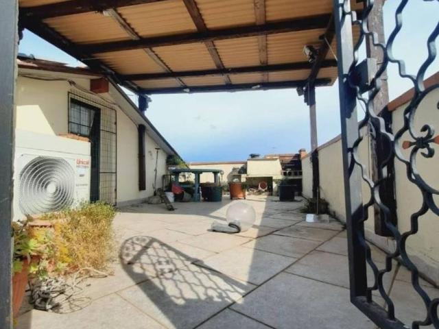 Villa Schiera in vendita a Livorno