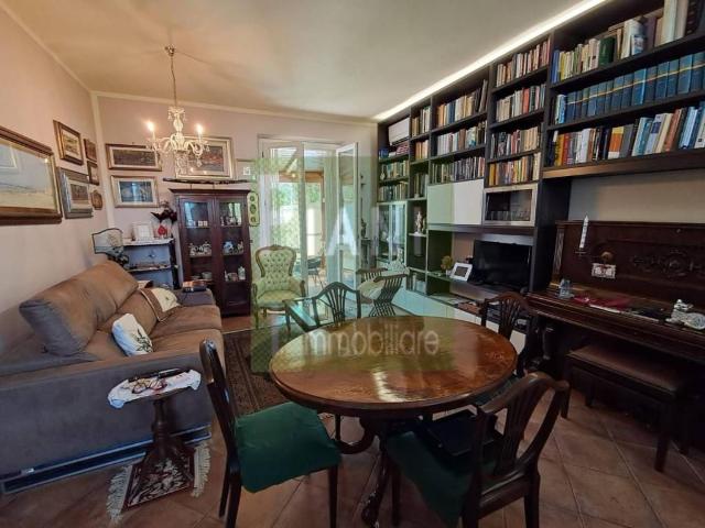 Villa Schiera in vendita a Montenero basso, Livorno