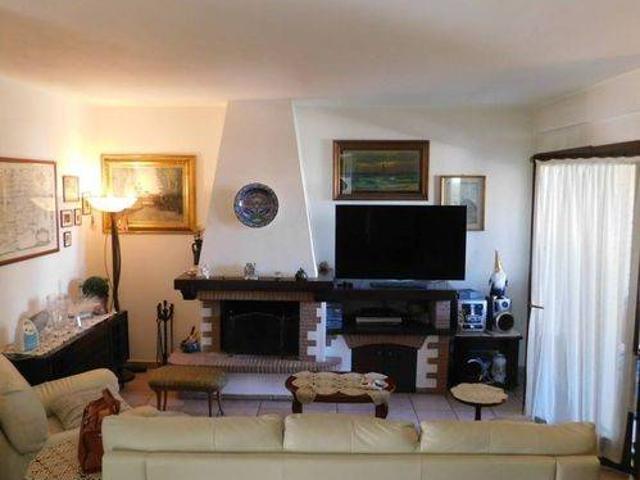 Villa Schiera in vendita a Montenero basso, Livorno