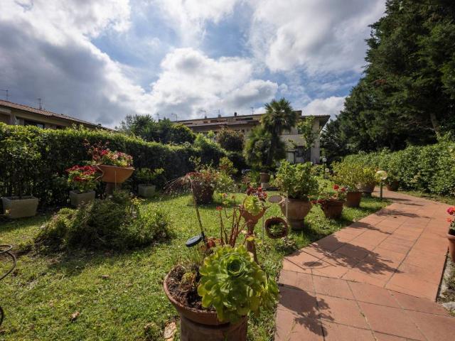 Villa Schiera in vendita a Livorno