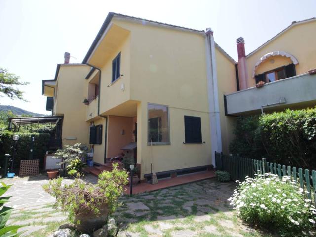 Villa Schiera in vendita a Montenero basso, Livorno