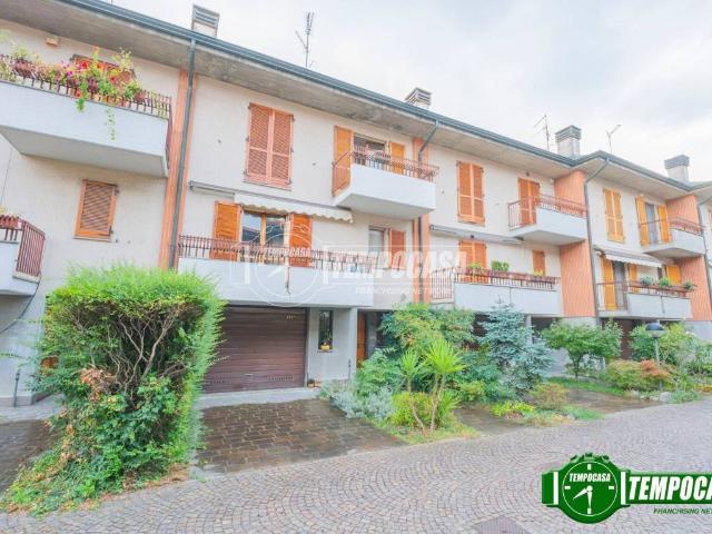 Villa Schiera in vendita a Locate di Triulzi, Lombardia