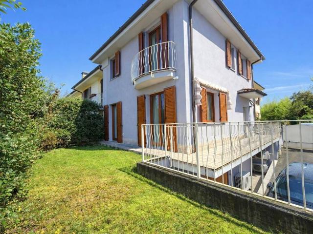 Villa Schiera in vendita a Fanfani, Lodi
