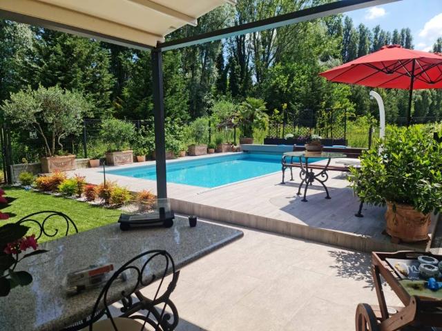 Villa Schiera in vendita a Revellino, Lodi