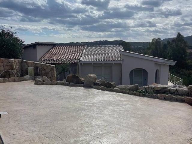 Villa Schiera in vendita a Porto San Paolo, Sassari