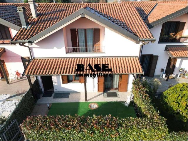 Villa Schiera in vendita a Lomazzo, Lombardia