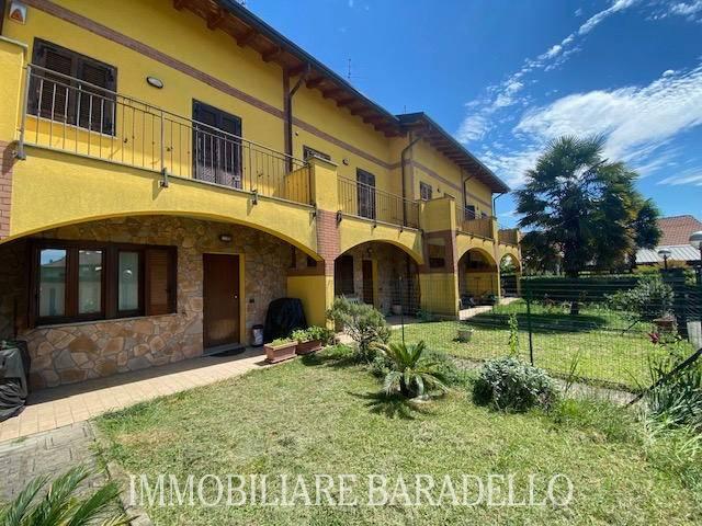 Villa Schiera in vendita a Lomazzo, Lombardia