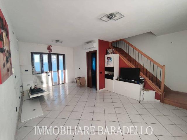 Villa Schiera in vendita a Lomazzo, Lombardia