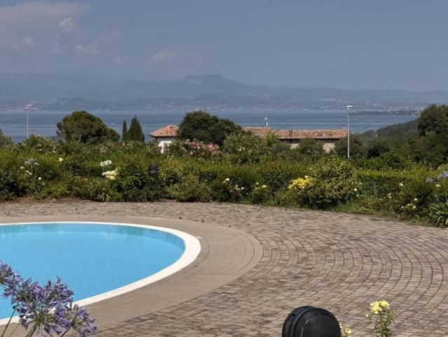 Villa Schiera in vendita a Lonato, Lombardia