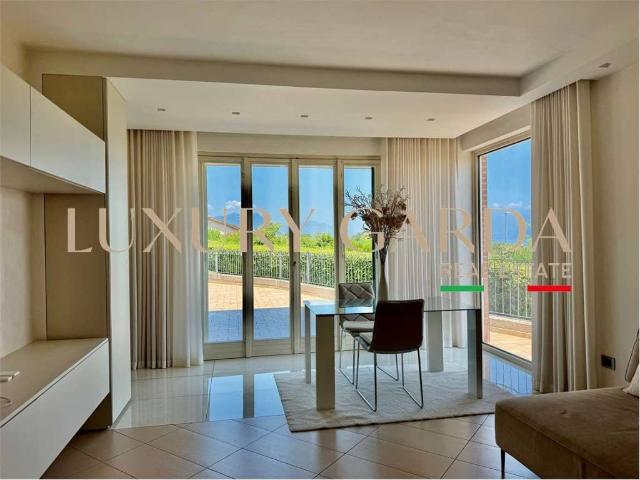Villa Schiera in vendita a Maguzzano, Lonato del Garda