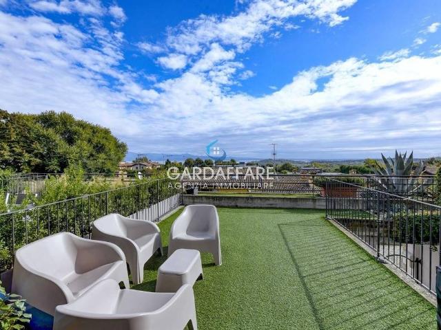 Villa Schiera in vendita a Lonato, Brescia