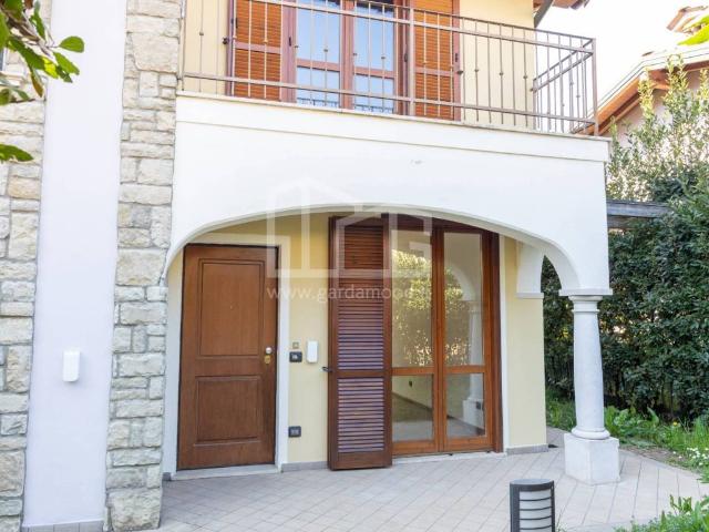 Villa Schiera in vendita a Lonato, Lombardia