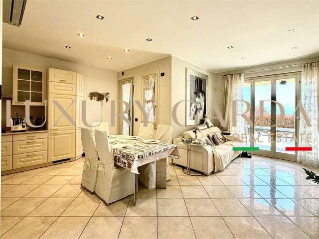 Villa Schiera in vendita a Lonato, Lombardia