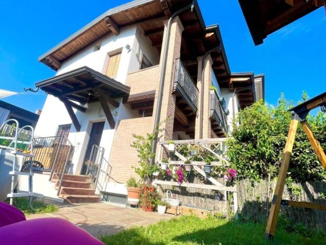 Villa Schiera in vendita a Lonato, Lombardia