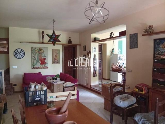 Villa Schiera in vendita a Unione di Comuni Valdarno e Valdisieve, Londa