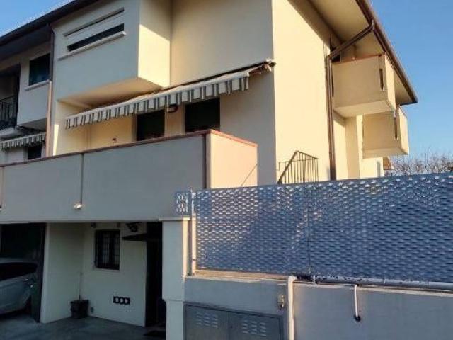 Villa Schiera in vendita a Loreggia, Veneto