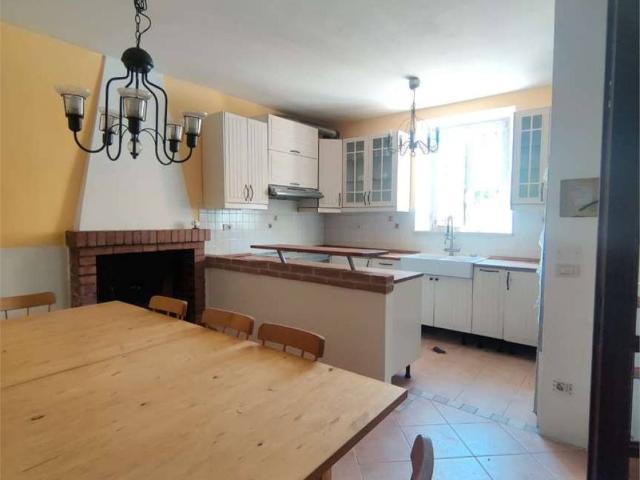 Villa Schiera in vendita a Bagni Di Lucca Ponte, Toscana