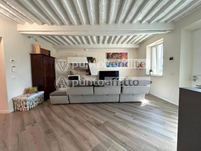 Villa Schiera in vendita a San Cassiano a Vico, Bagni Di Lucca Ponte