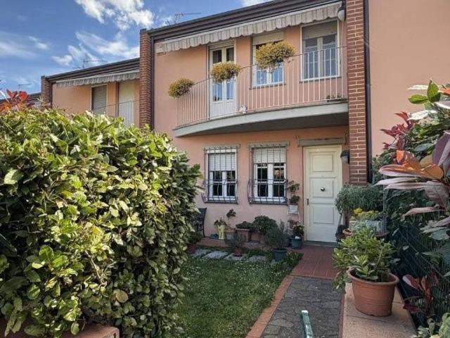 Villa Schiera in vendita a Santissima Annunziata, Bagni Di Lucca Ponte