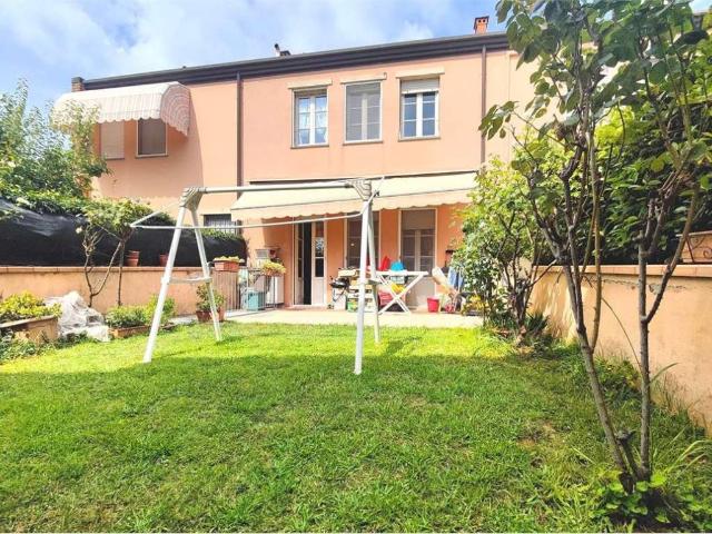Villa Schiera in vendita a Santissima Annunziata, Bagni Di Lucca Ponte