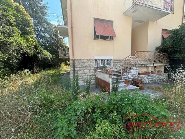 Villa Schiera in vendita a Santissima Annunziata, Bagni Di Lucca Ponte