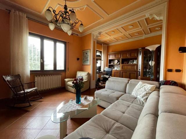 Villa Schiera in vendita a Santissima Annunziata, Bagni Di Lucca Ponte