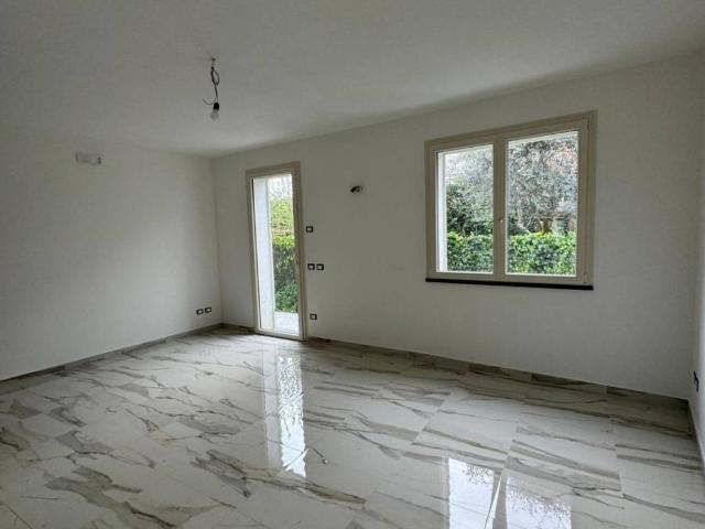 Villa Schiera in vendita a Santissima Annunziata, Bagni Di Lucca Ponte