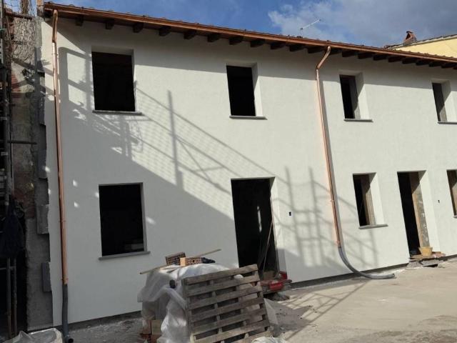 Villa Schiera in vendita a Bagni Di Lucca Ponte, Toscana
