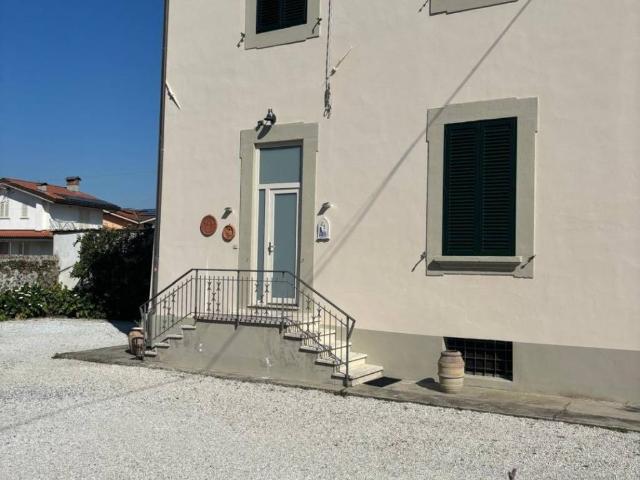 Villa Schiera in vendita a San Cassiano a Vico, Bagni Di Lucca Ponte