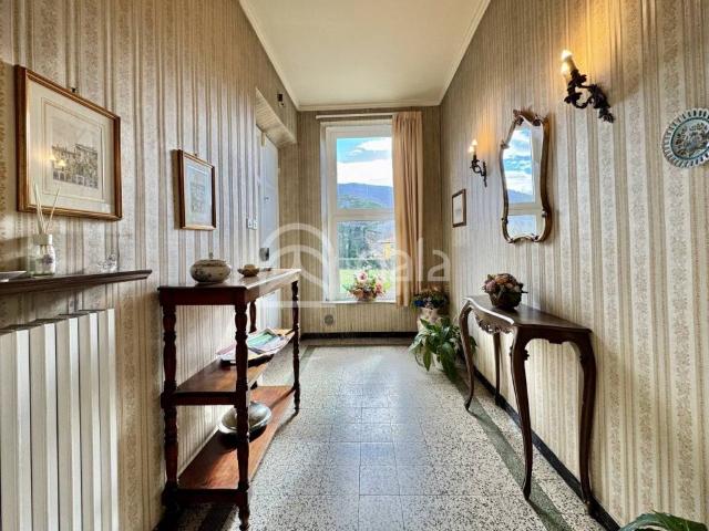 Villa Schiera in vendita a Bagni Di Lucca Ponte, Toscana